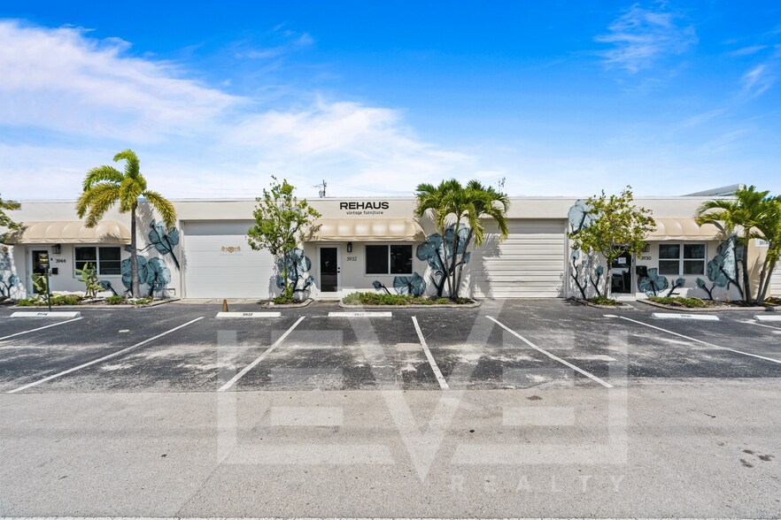 3932 NE 5th Ave, Oakland Park, FL à louer - Photo du bâtiment - Image 1 de 16