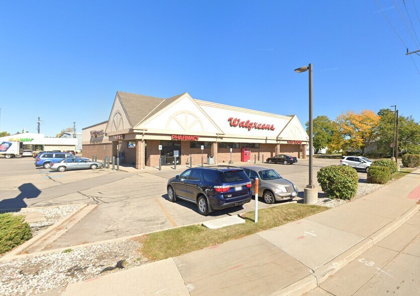 305 Racine St, Menasha, WI à vendre - Photo du bâtiment - Image 2 de 5