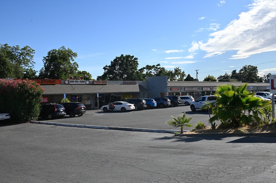 9264 Greenback Ln, Orangevale, CA for sale - Building Photo - Image 3 of 6