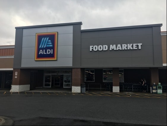 819-821 S Main St, Kernersville, NC for lease - Building Photo - Image 3 of 7