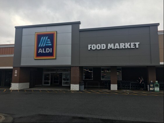 819-821 S Main St, Kernersville, NC à louer - Photo du bâtiment - Image 3 de 6