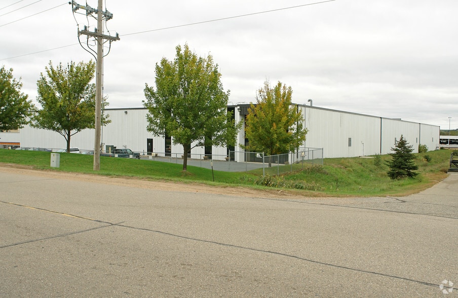 4471 Valley Industrial Blvd S, Shakopee, MN for sale - Primary Photo - Image 1 of 3