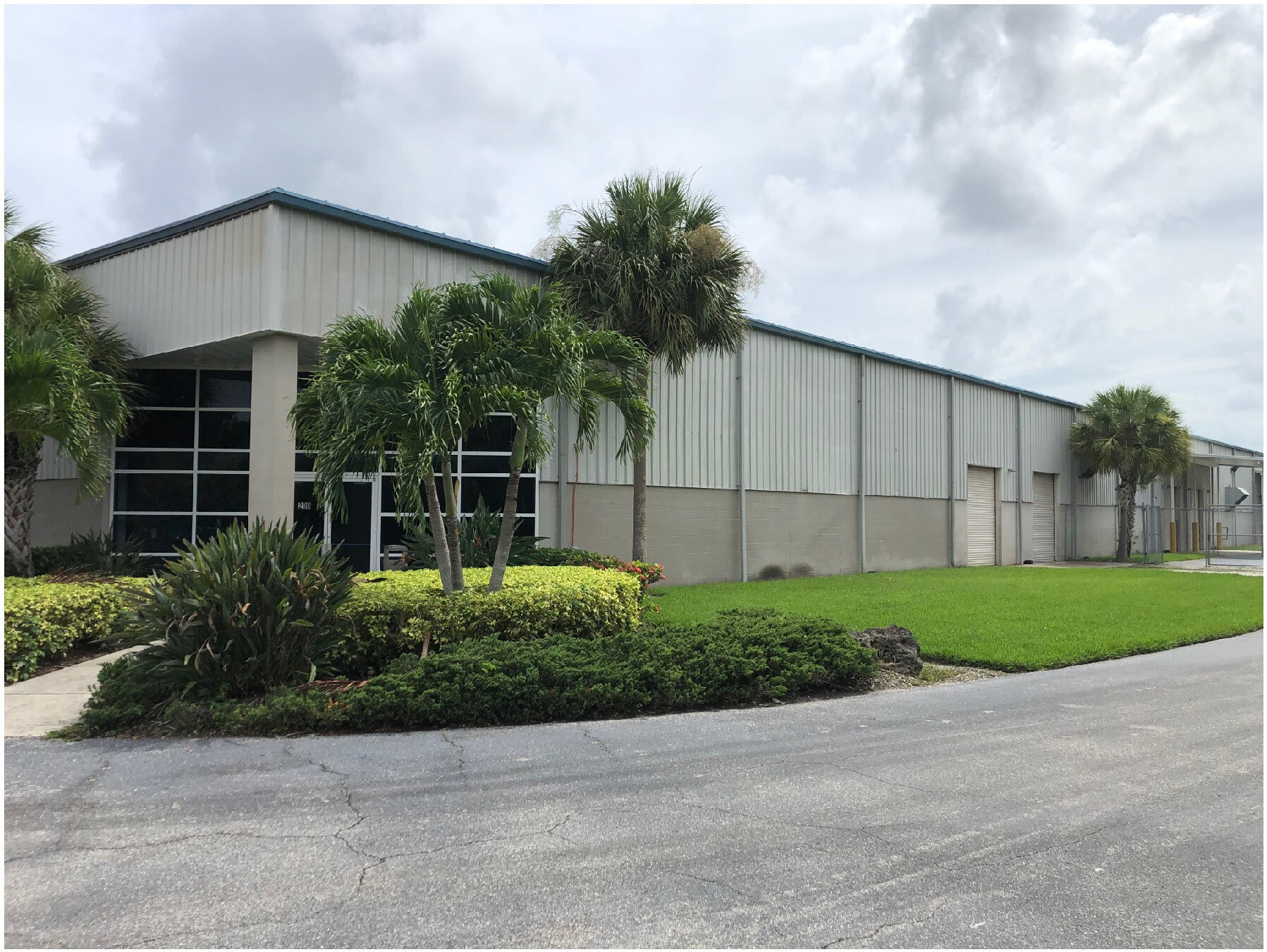 1500 Independence Blvd, Sarasota, FL for lease Building Photo- Image 1 of 9