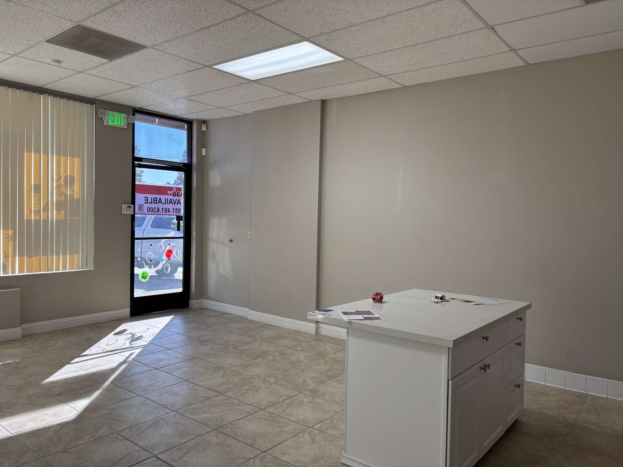 31900 Mission Trl, Lake Elsinore, CA à louer Photo intérieure- Image 1 de 5