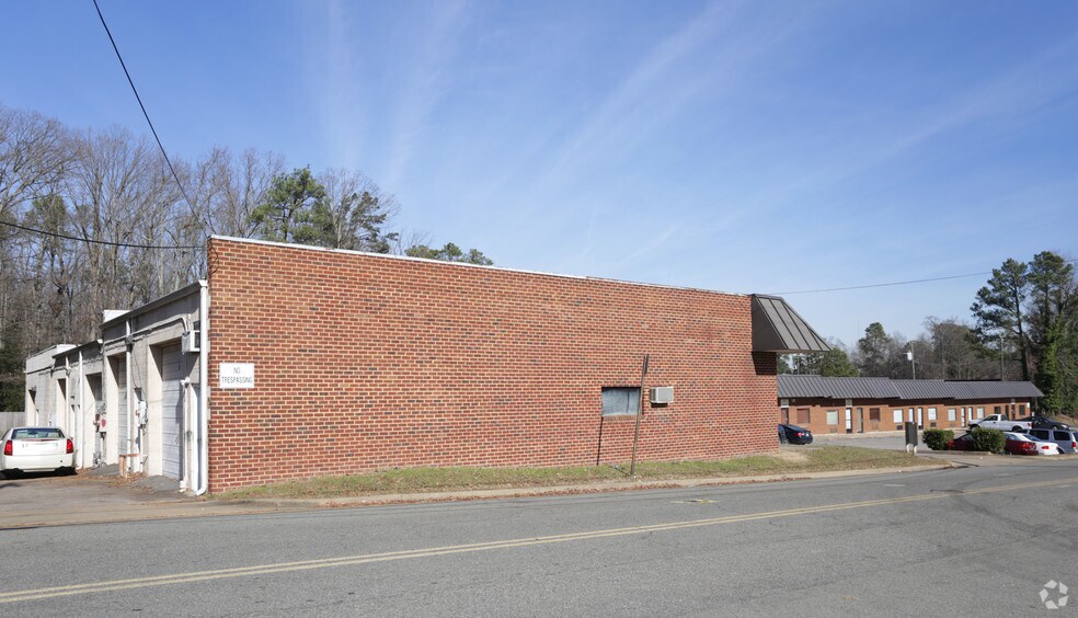 6840 Atmore Dr, Richmond, VA à louer - Photo du bâtiment - Image 3 de 12
