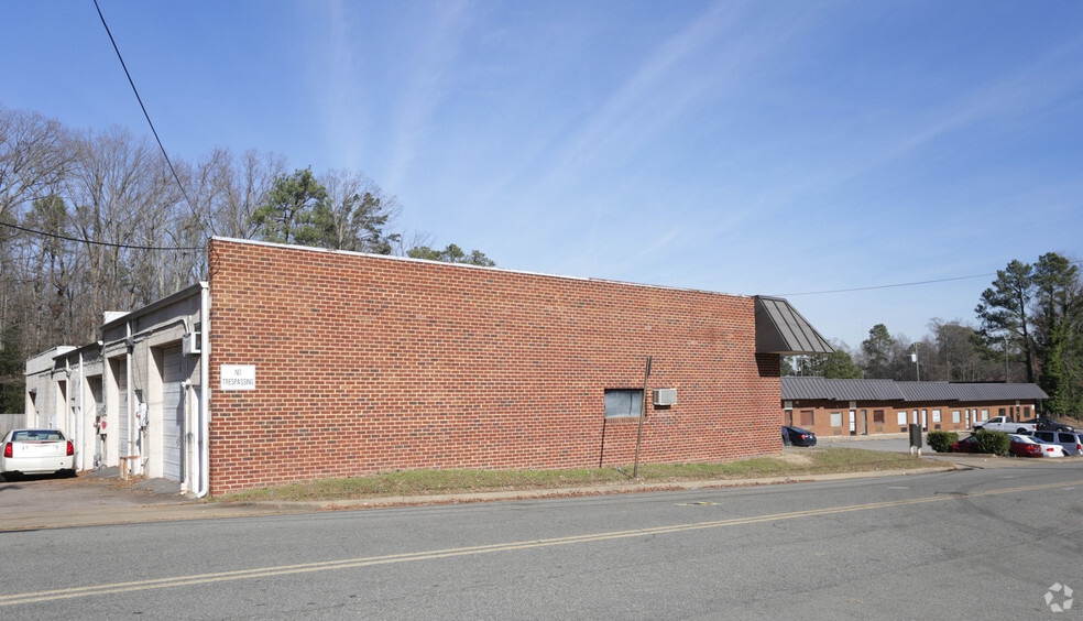 6840 Atmore Dr, Richmond, VA à louer - Photo du bâtiment - Image 3 de 12