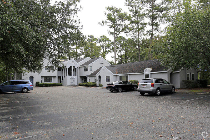 710 21st Ave N, Myrtle Beach, SC à vendre - Photo principale - Image 1 de 1