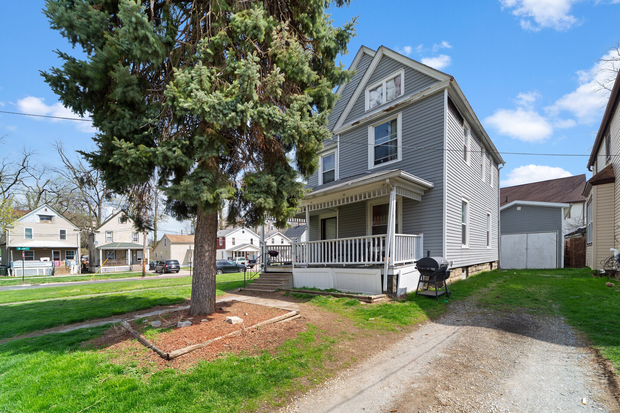 19 Unit Elyria/Lorain Portfolio portefeuille de 12 propriétés à vendre sur LoopNet.ca Photo principale- Image 1 de 34