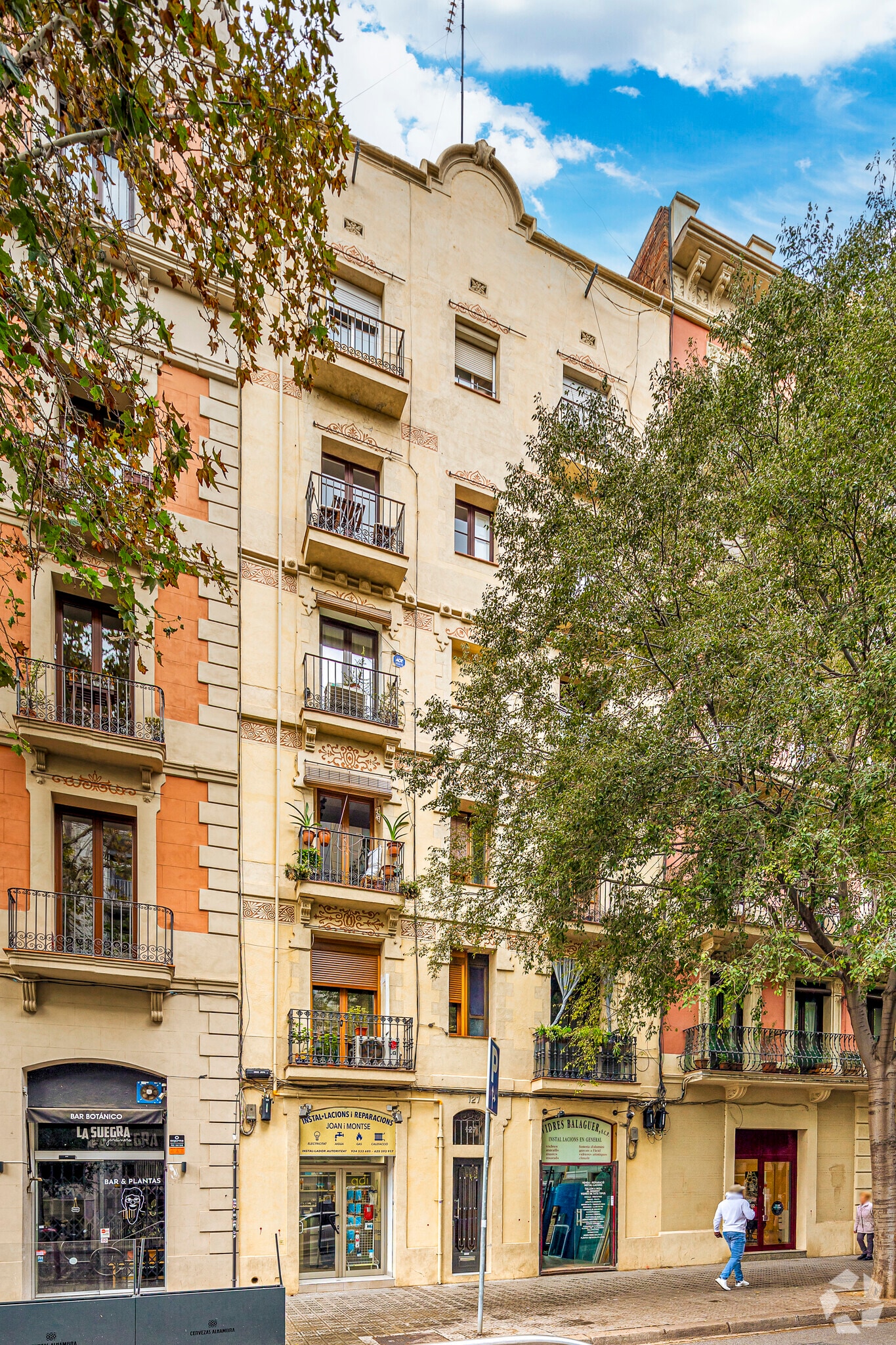 Carrer de Provença, 127, Barcelona, Barcelona for sale Primary Photo- Image 1 of 2