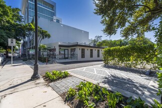 Plus de détails pour 1760 Coral Way, Miami, FL - Vente au détail à vendre