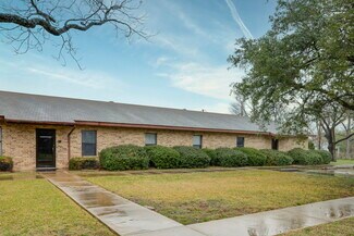 Plus de détails pour 602 W 12th St, Taylor, TX - Bureau à louer