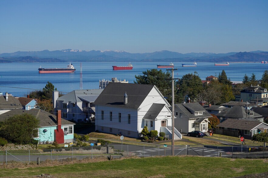 Irving Ave, Astoria, OR for sale - Building Photo - Image 2 of 17