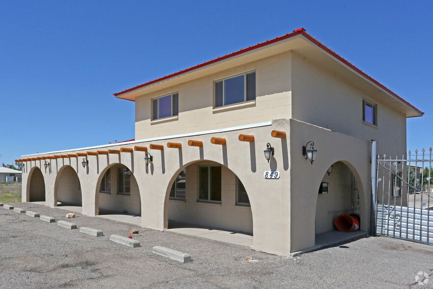 849 N Main St, Belen, NM for sale - Primary Photo - Image 1 of 1