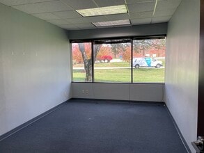 11492 Bluegrass Pky, Louisville, KY for lease Interior Photo- Image 2 of 5