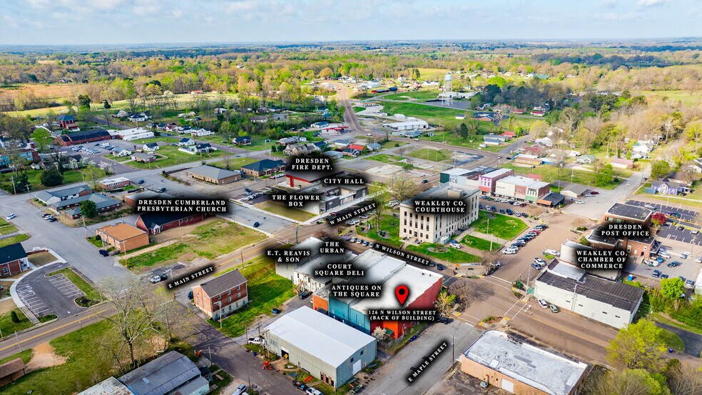 126 N Wilson St, Dresden, TN à vendre - Photo du bâtiment - Image 2 de 33