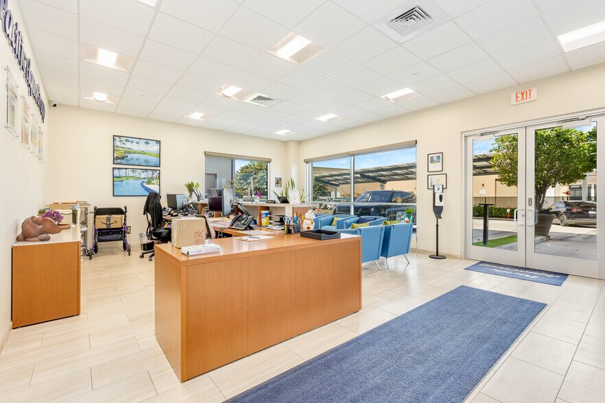 2254 Lauwiliwili St, Kapolei, HI à vendre - Photo du bâtiment - Image 2 de 6