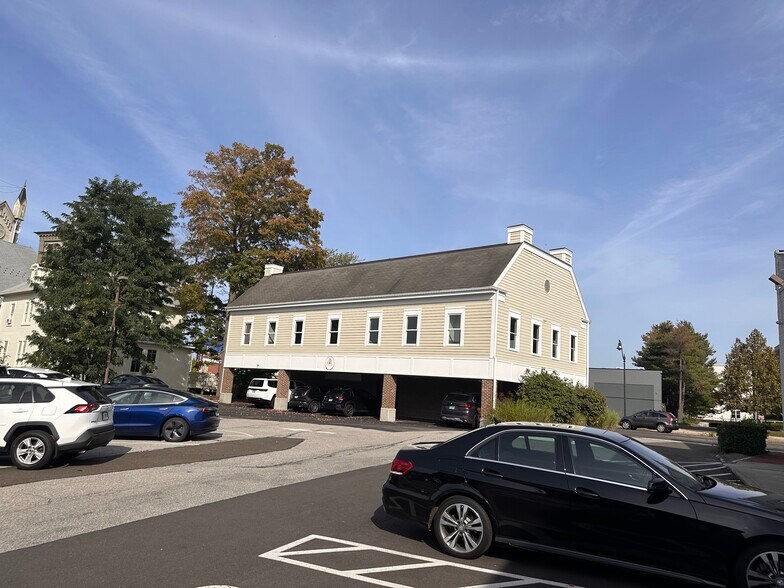 710 West Ave, Norwalk, CT à louer - Photo du bâtiment - Image 3 de 5