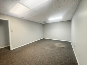 574 Azalea Rd, Mobile, AL for lease Interior Photo- Image 1 of 13