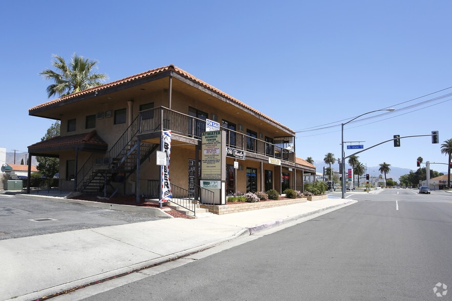 211 N State St, Hemet, CA for lease - Building Photo - Image 3 of 5