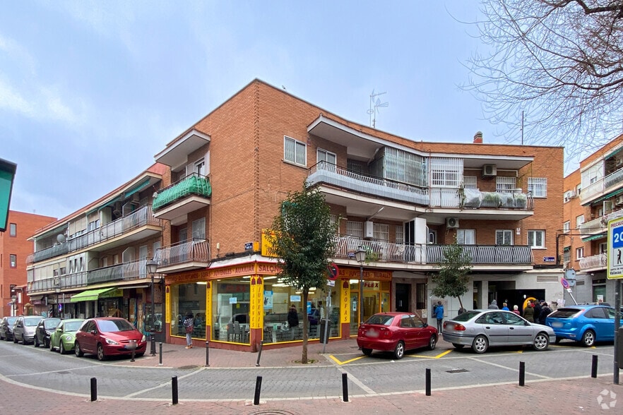 Plaza Sierra Ayllon, 1, Madrid, Madrid for sale - Primary Photo - Image 2 of 26