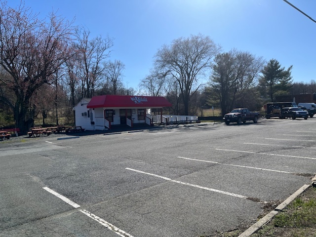 5051 Lee Hwy, Warrenton, VA for lease - Primary Photo - Image 1 of 5