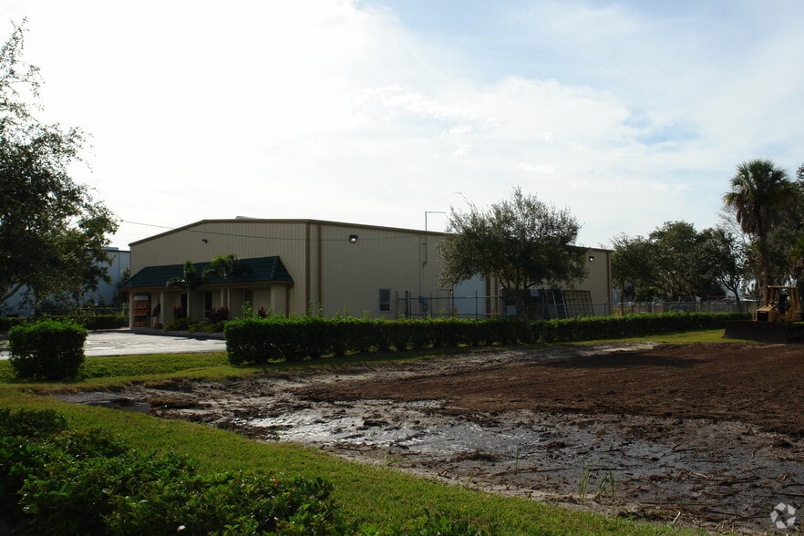 6108 33rd St E, Bradenton, FL for sale - Building Photo - Image 3 of 4