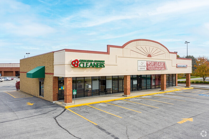 130-178 Bellerive Blvd, Nicholasville, KY for lease - Building Photo - Image 2 of 6