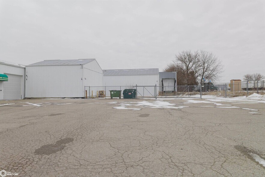 1130 Broadway St, West Burlington, IA à louer - Photo du bâtiment - Image 1 de 41