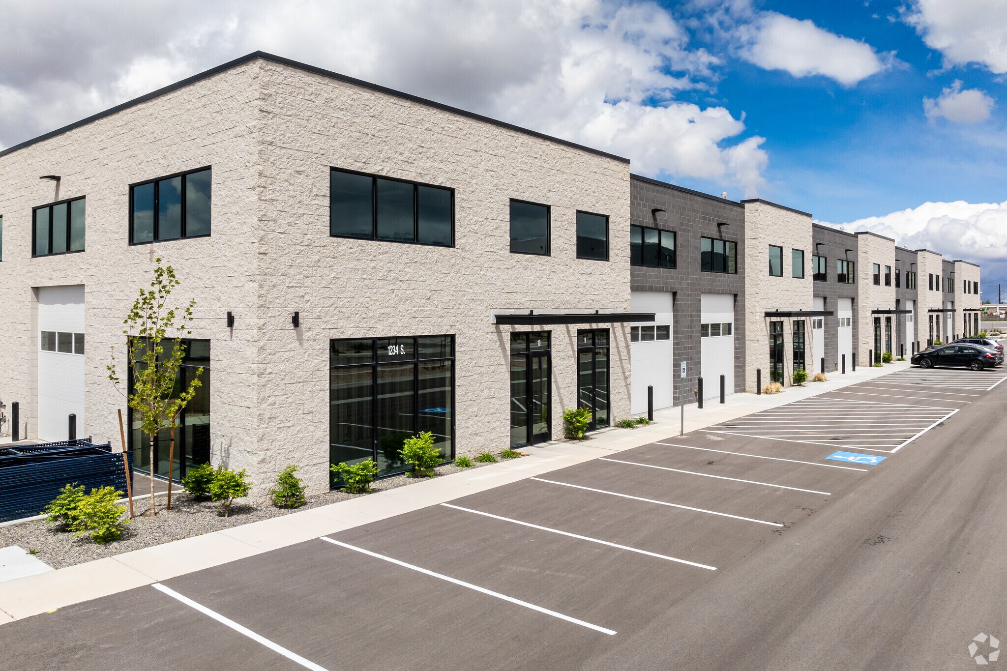1234 S 1700 W w, Woods Cross, UT à louer Photo principale- Image 1 de 8
