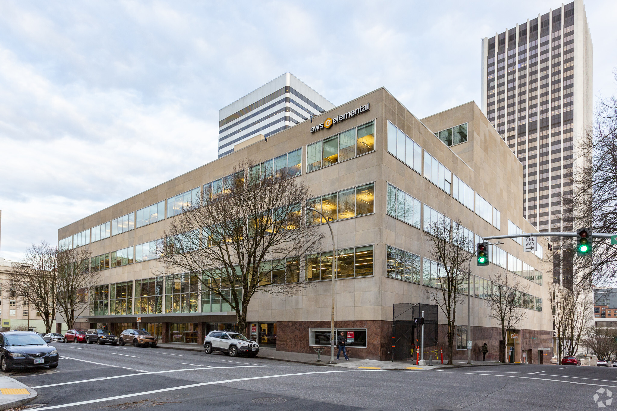 1320 SW Broadway St, Portland, OR à vendre Photo du bâtiment- Image 1 de 1