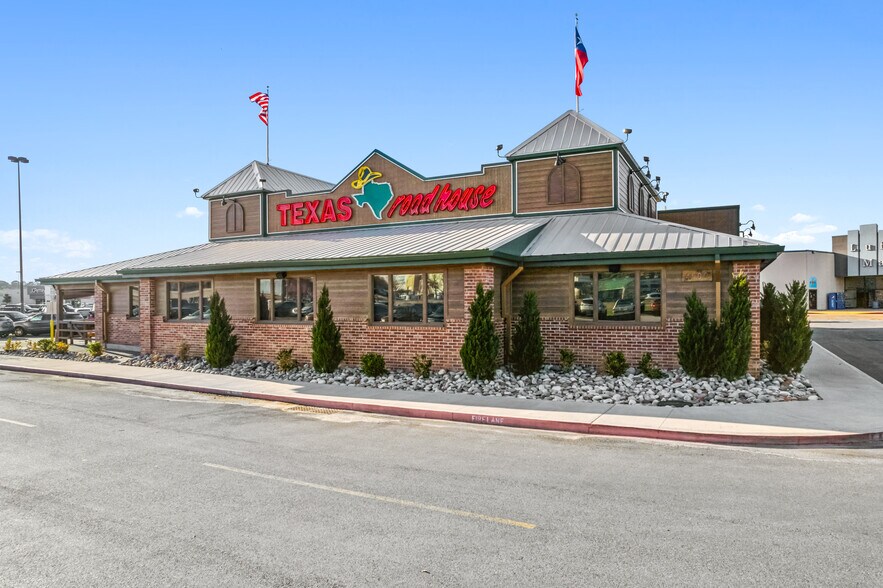 4500 S. Medford, Lufkin, TX for sale - Building Photo - Image 2 of 12