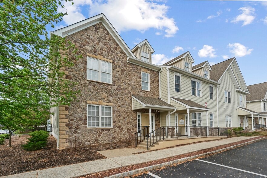 4 Walter E Foran Blvd, Flemington, NJ for sale - Building Photo - Image 2 of 23