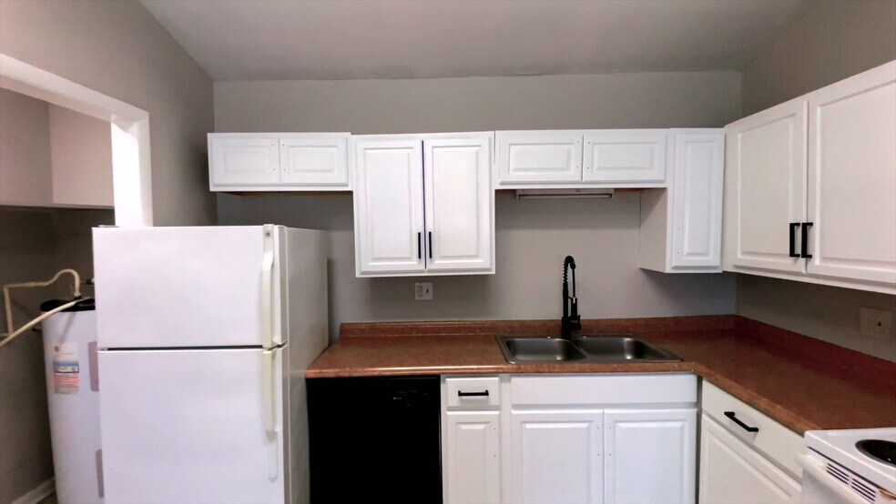 Huntsville, AL 35 Unit Portfolio portefeuille de 4 propriétés à vendre sur LoopNet.ca - Vidéo sur l’inscription commerciale - Image 2 de 43