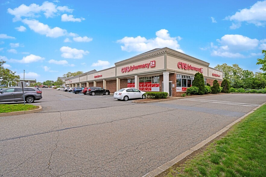 2-8 Pilgrim Hill Rd, Plymouth, MA à vendre - Photo du bâtiment - Image 3 de 6