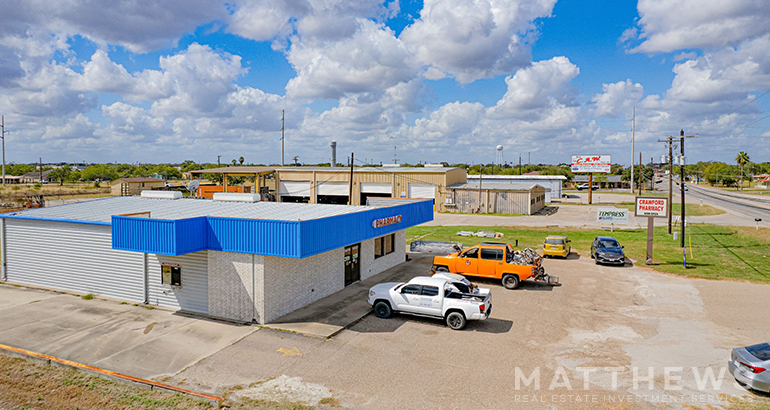 407 E Orange Ave, Orange Grove, TX for sale - Building Photo - Image 3 of 4