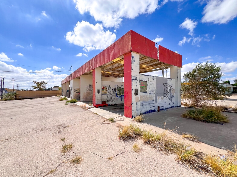 1329 San Andres Dr, Odessa, TX for sale - Building Photo - Image 2 of 8