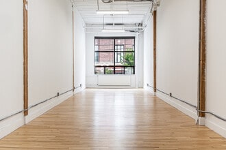 276 Carlaw Av, Toronto, ON for lease Interior Photo- Image 2 of 3