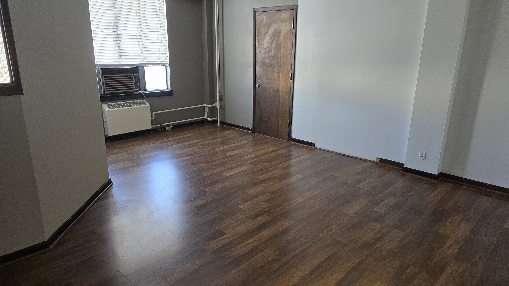 245 4th St, Bremerton, WA for lease Interior Photo- Image 1 of 4