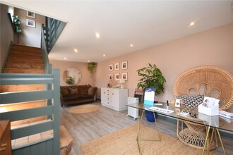 Homend Mews, Ledbury for lease Interior Photo- Image 1 of 4