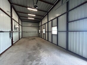 15525 Marina Dr, Montgomery, TX for lease Interior Photo- Image 2 of 3