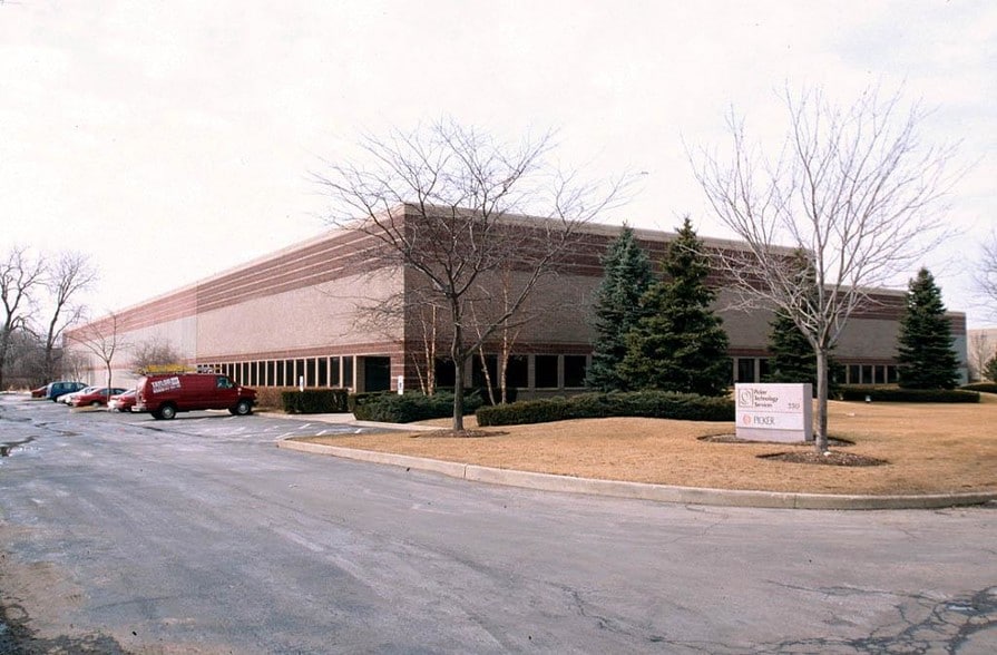550 Bond St, Lincolnshire, IL for lease - Building Photo - Image 3 of 5
