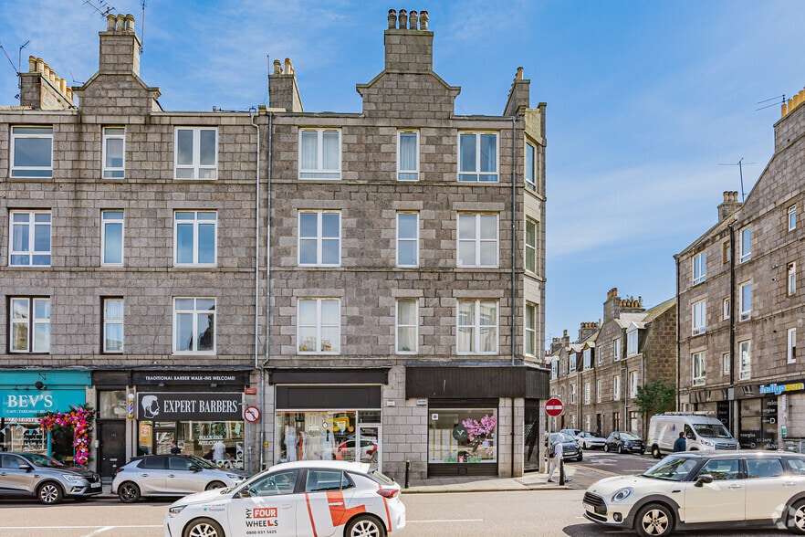 129-131 Holburn St, Aberdeen à vendre - Photo du bâtiment - Image 2 de 8