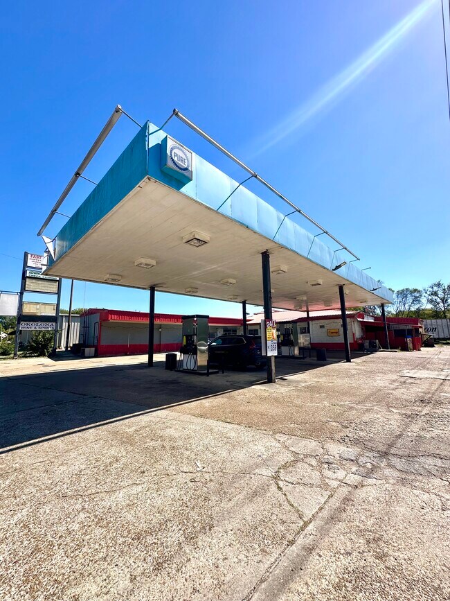 More details for 103 W Monroe Ave, Okolona, MS - Retail for Sale