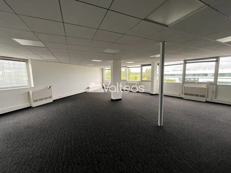 Office in Labège for lease - Interior Photo - Image 2 of 9