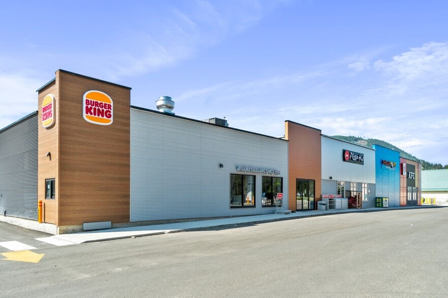 530-534 Main St, Sicamous, BC for sale - Building Photo - Image 3 of 5