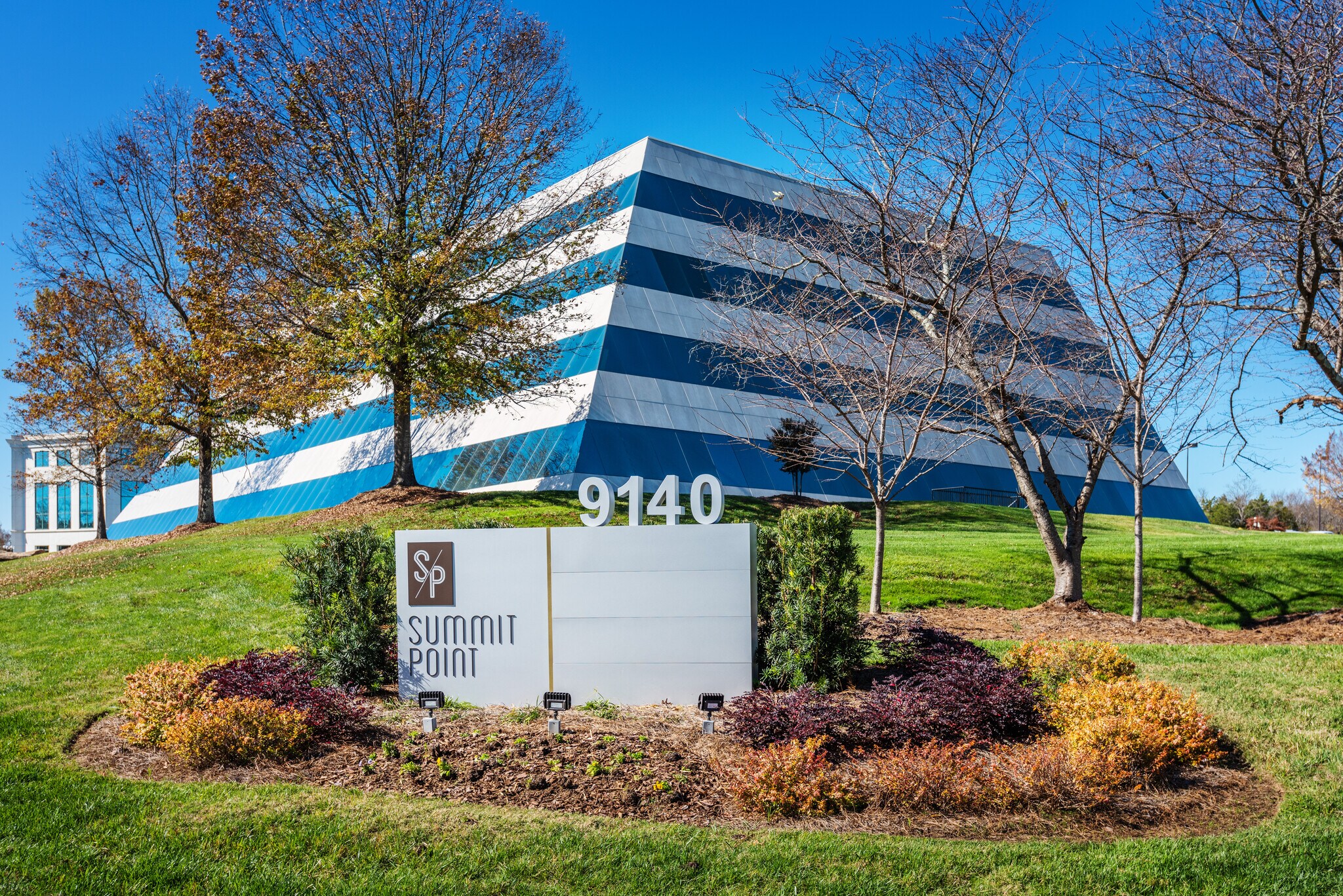 9140 Arrowpoint Blvd, Charlotte, NC à vendre Photo du bâtiment- Image 1 de 26