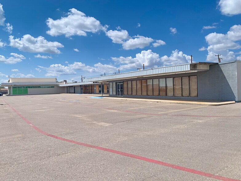 1805 Parkway Dr, Lubbock, TX à louer - Photo du bâtiment - Image 3 de 4