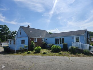 Plus de détails pour 104 Lauzier Ter, Chicopee, MA - Vente au détail à vendre