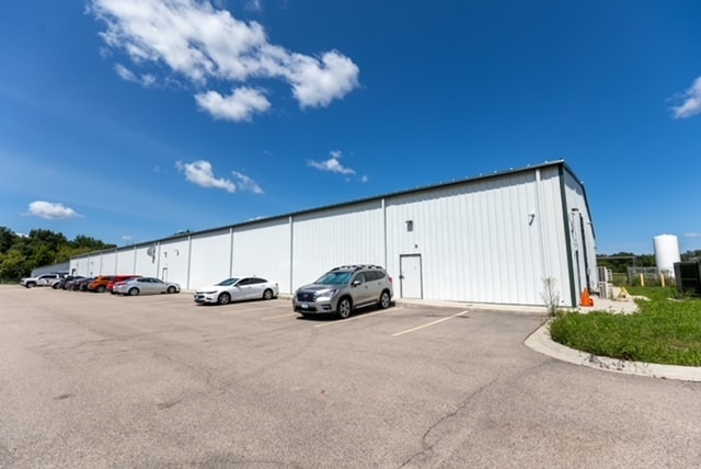 16520 Harmony Rd, Huntley, IL for sale - Building Photo - Image 2 of 36