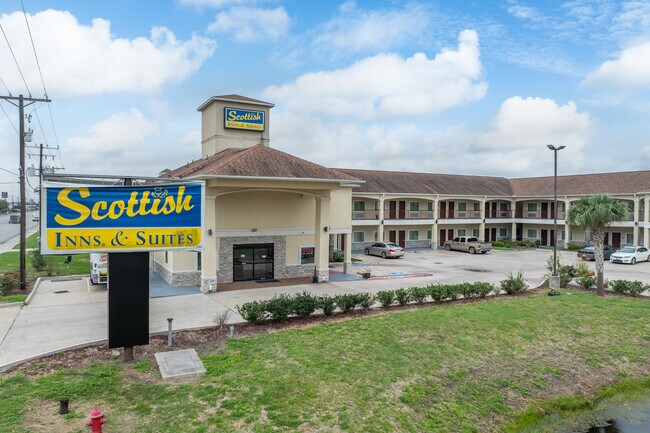 Plus de détails pour 5525 7th St, Bay City, TX - Services hôteliers aux enchères